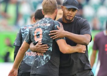 Kompany espera que Kane vuelva a jugar antes de enero