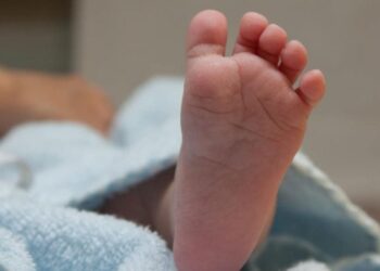 Infanticidio en Navidad: Una madre metió a su bebé en una olla con agua hirviendo