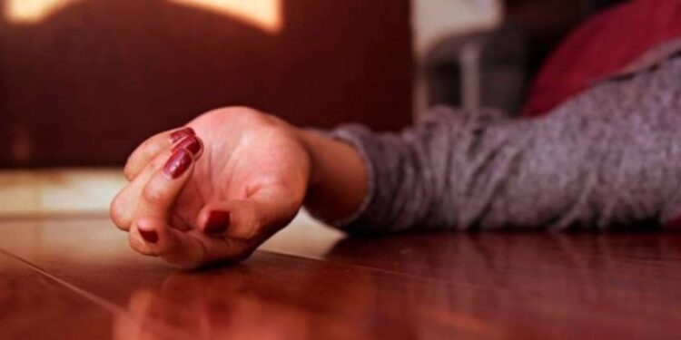 Con el crimen de una mujer en Sorata, los feminicidios suben a 77 en el país.