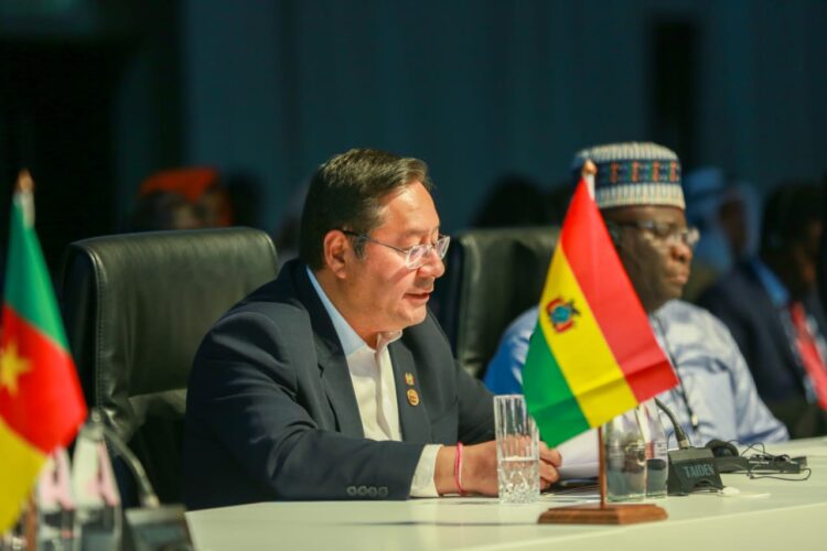 Bolivia recibió una invitación formal para adherirse a los BRICS, informa Arce