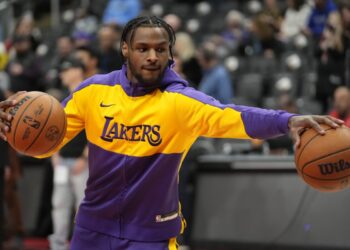 Lakers pasan a Bronny James a la G-League, liga de desarrollo de la NBA