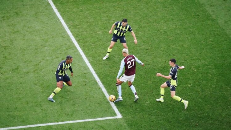 Manchester City agrava su crisis, Arsenal y Forest se aprovechan