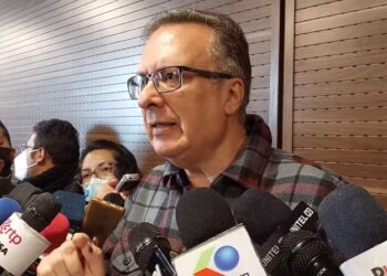 Alarcón critica la manipulación de la subvención de combustibles por parte del Gobierno