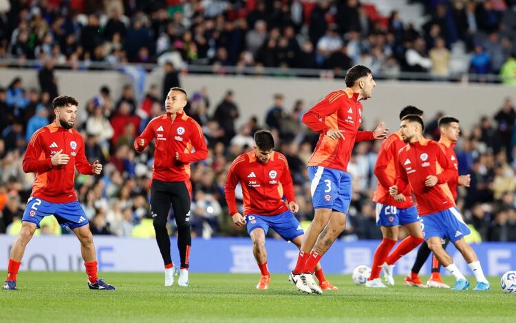 Chile, sin triunfos ni goles, comienza alejarse de Norteamérica