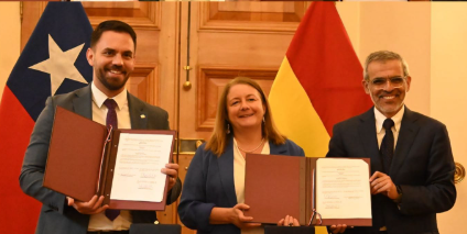 Bolivia y Chile firman tres acuerdos clave sobre contrabando, migración y tránsito fronterizo