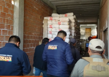 Decomisan grandes cantidades de azúcar y harina en Villa Ingenio durante operativo