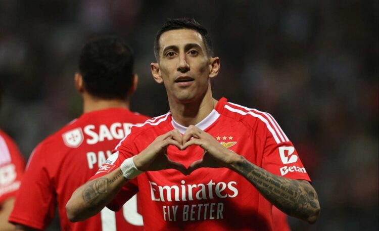 Di María acerca al Benfica a un punto del Sporting de Lisboa