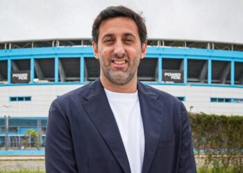 Exdelantero Diego Milito, elegido presidente de Racing argentino