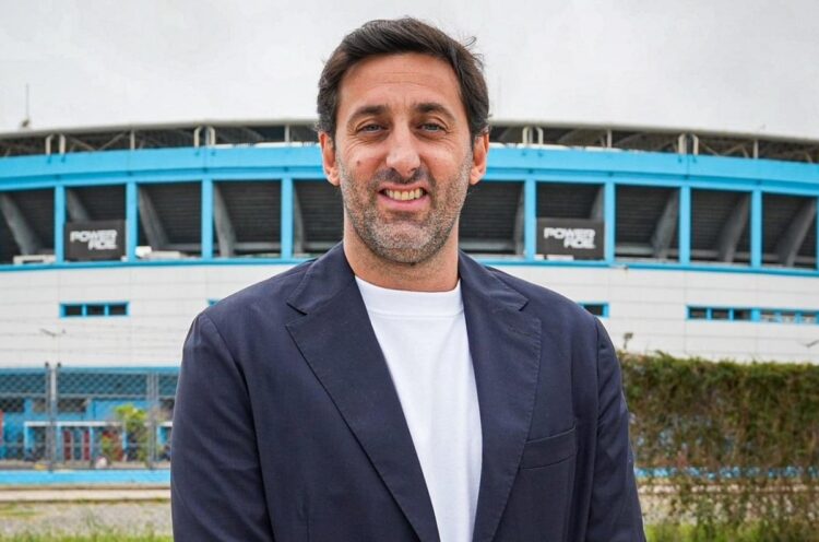Exdelantero Diego Milito, elegido presidente de Racing argentino