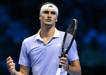 Zverev relanza en Masters ATP debate sobre las pelotas de tenis