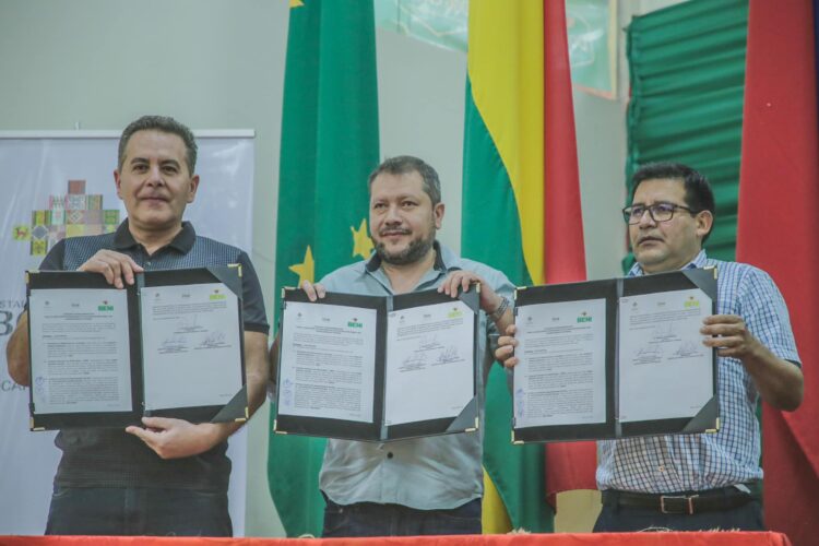 Gobierno invertirá más de $us 10 millones en electrificación rural en municipios de Beni