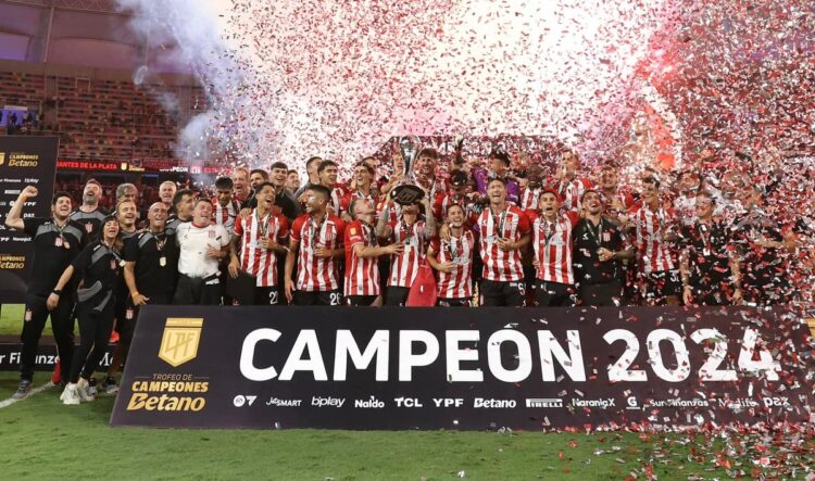 Estudiantes gana Trofeo de Campeones de Argentina con goleada sobre Vélez