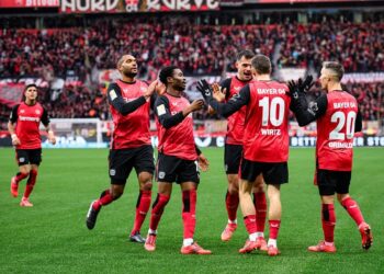 Bayer Leverkusen destroza 5-1 al Friburgo con cuatro goles de Schick