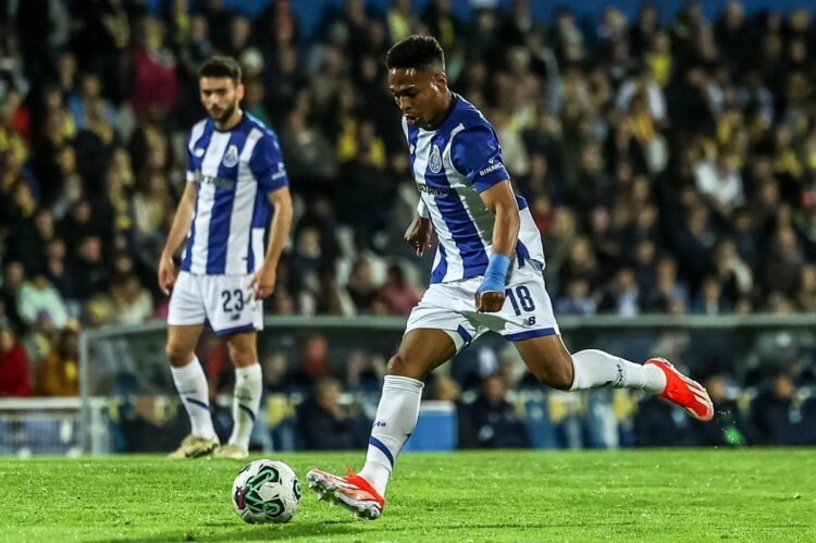 Oporto empata y desaprovecha ocasión de alcanzar a Sporting de Portugal