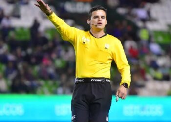 Despiden a árbitro mexicano que no se presentó al clásico Monterrey-Tigres