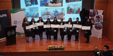 Enseña por Bolivia Celebra la Graduación a la Red Alumni 2024: La Tercera Generación de Líderes Comprometidos con la Transformación Educativa