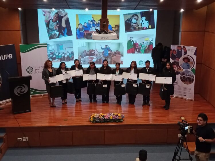 Enseña por Bolivia Celebra la Graduación a la Red Alumni 2024: La Tercera Generación de Líderes Comprometidos con la Transformación Educativa