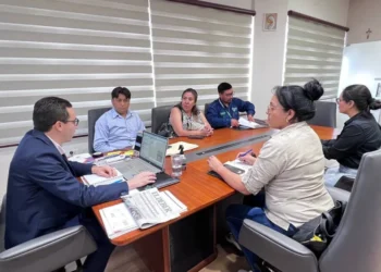 Fiscalía y ANH coordinan acciones legales contra venta ilícita de combustible