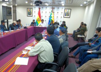 Productores y Gobierno acuerdan ‘precios justos’ de la leche cruda y pasteurizada
