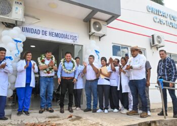 Arce inaugura el primer centro de hemodiálisis en Warnes