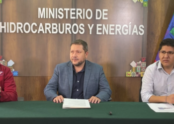 El Gobierno asegura la regularización en la provisión de combustibles hasta el fin de semana