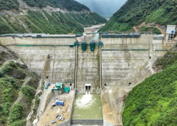 Bolivia avanza en soberanía energética con el llenado del embalse de la hidroeléctrica Ivirizu