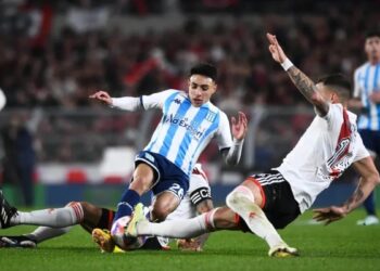 Racing le gana clásico a River; Boca se va silbado de la Liga argentina