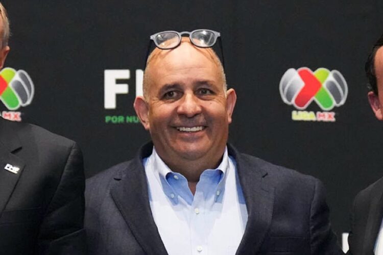 Renuncia el Comisionado del Fútbol Mexicano por ‘motivos personales’