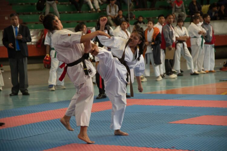 Bolivia asiste con 83 karatecas al Sudamericano en Brasil