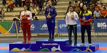 Karateca boliviana Renata Nieto gana bronce en los Juegos Bolivarianos del Bicentenario