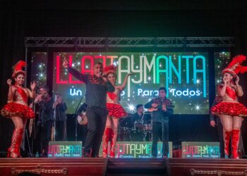 llajtaymanta_grupo.jpg