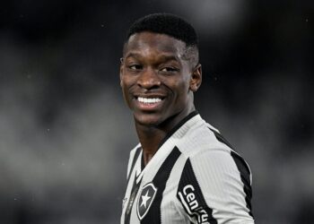 Luiz Henrique es elegido el mejor jugador del Brasileirao de 2024