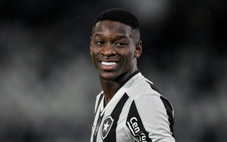 Luiz Henrique es elegido el mejor jugador del Brasileirao de 2024
