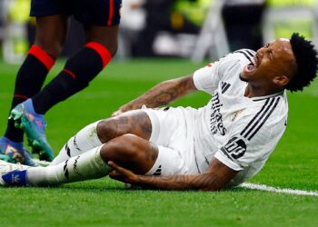 Militao sufre grave lesión de rodilla y se perderá lo que resta de temporada