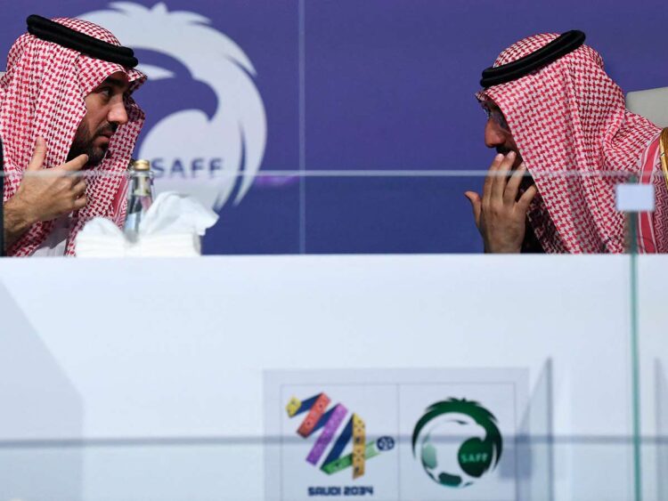 El Mundial 2034 en Arabia Saudita ‘pone vidas en peligro’, alertan ONG y aficionados