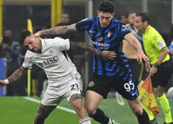 El Nápoles resiste al Inter y aguanta la presión de Fiorentina y Atalanta