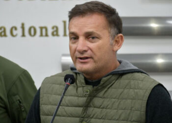 Fuera del país, ministro de Áñez sugiere que ‘una vez se ponga rostro a la oposición’