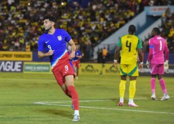 Pochettino logra primer triunfo para Estados Unidos en competencia oficial