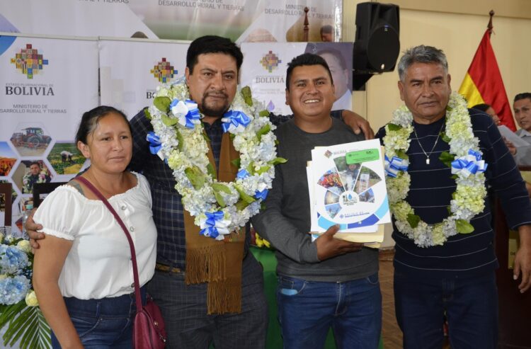 El Gobierno invierte Bs 47 Millones en convenios para implementar proyectos de agua