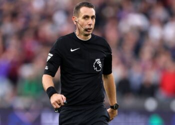 Árbitro inglés David Coote despedido tras vídeo contra Klopp