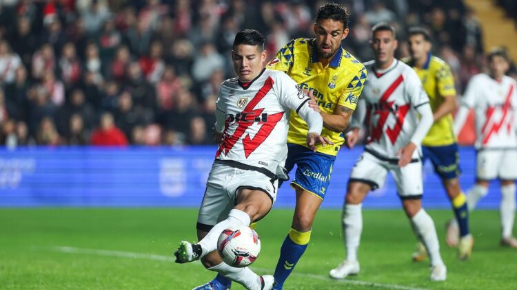 Las Palmas sale del descenso con triunfo 3-1 en visita al Rayo