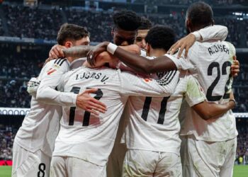 Real Madrid se pone segundo al ganar al Sevilla en la despedida de Navas