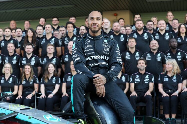 Hamilton celebra su ‘histórico’ paso por Mercedes antes del ‘fin de una era’
