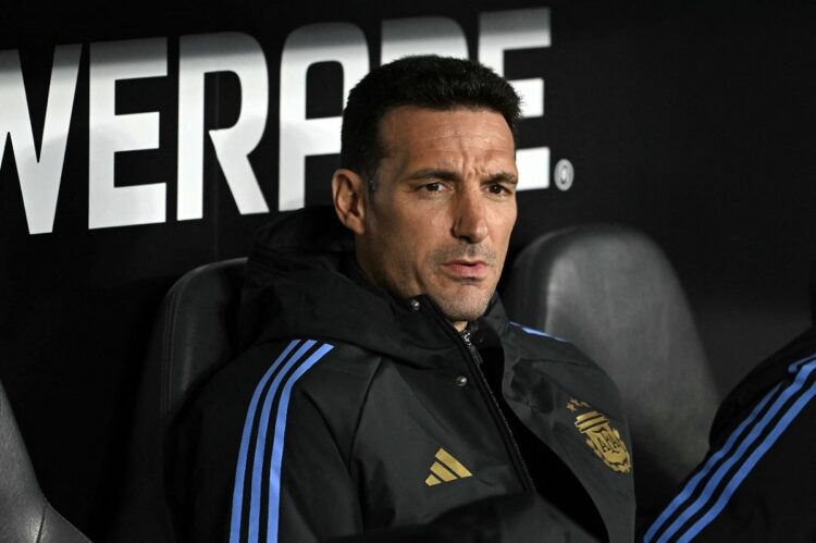 Scaloni, conforme con goleada argentina sobre Chile y crítico de cara a Colombia