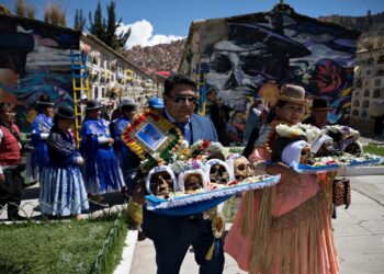 La fiesta de Las Ñatitas se celebra el 8 de noviembre.