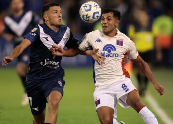 Vélez gana con lo justo y vuelve a ser único líder de la Liga argentina