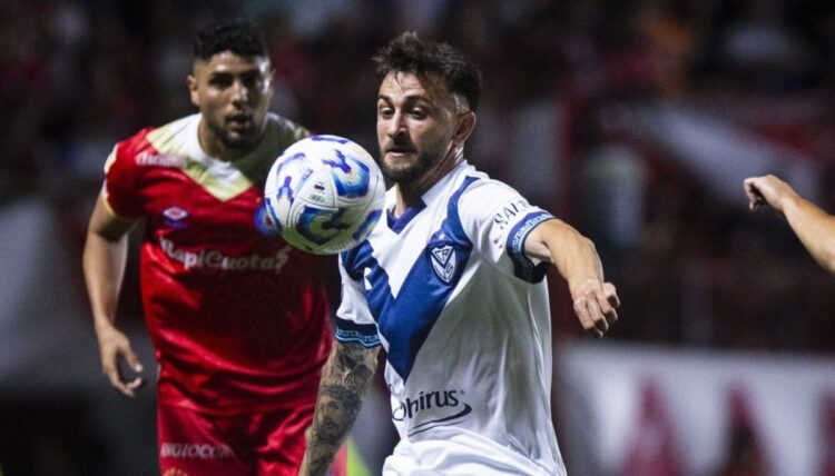 Vélez empata y sigue al mando de la Liga argentina