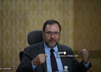 El canciller venezolano criticó el anuncio de Estados Unidos