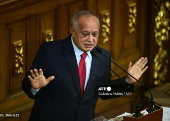 Cabello advirtió al dirigente opositor