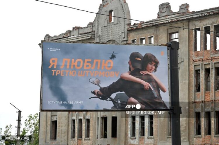 En Ucrania hay varias vallas publicitarias